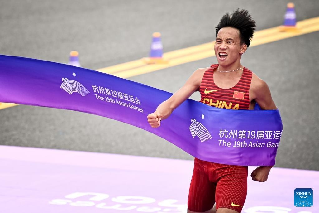 奥尔