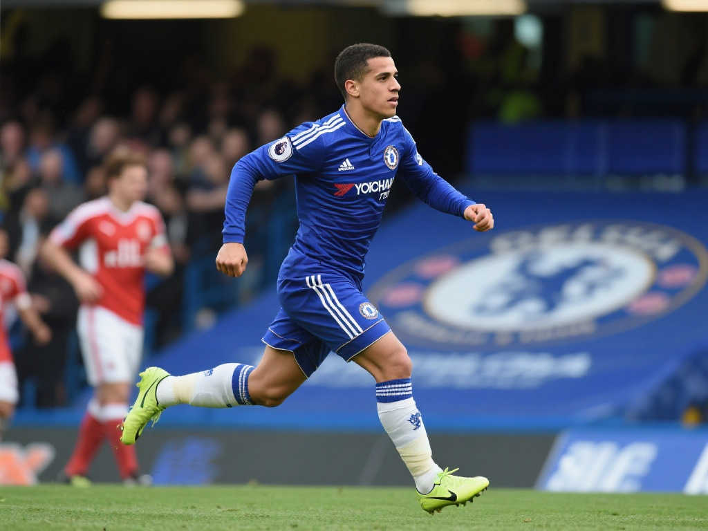 山体体育场 山体体育场